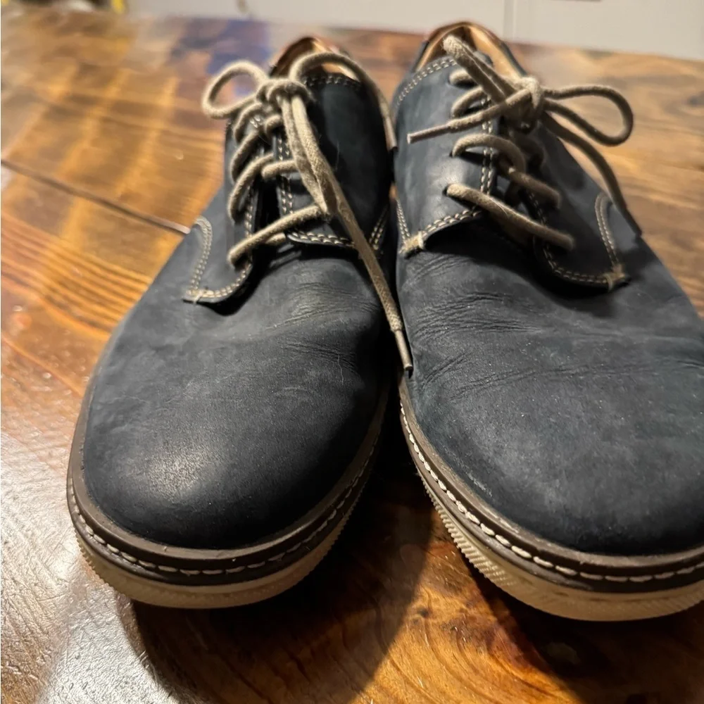 JOHNSTON & MURPHY men's mcguffey plain toe oxford shoes in navy. Size 11 1/2